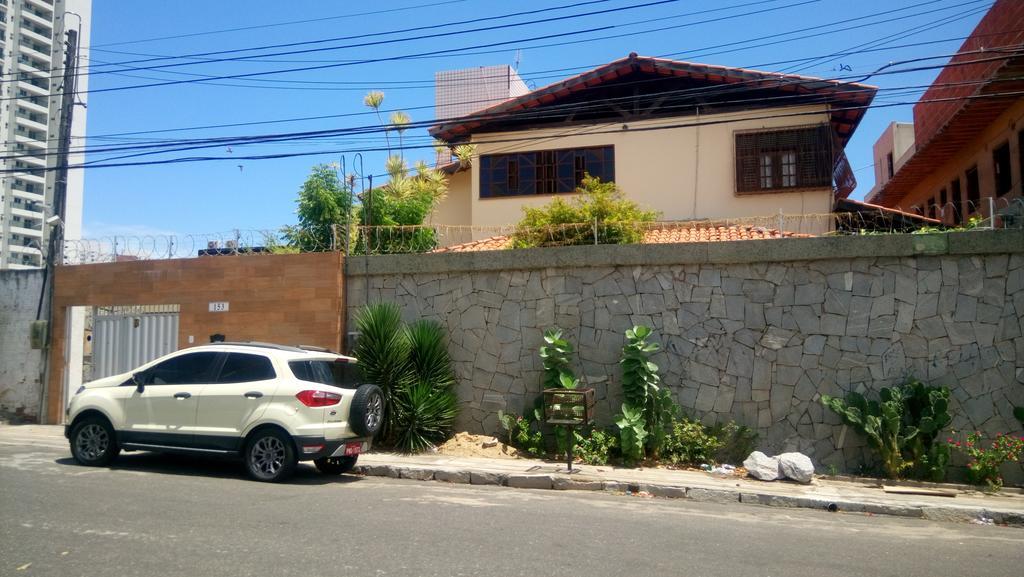 Pousada Casa Da Lucinha ฟอร์ตาเลซา ภายนอก รูปภาพ